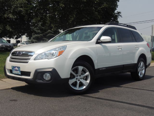 2013 Subaru Outback 2.3T Sedan 4D