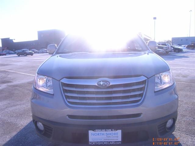 2008 Subaru Tribeca 5d Hatchback