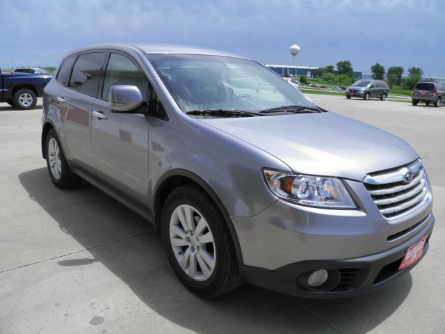 2008 Subaru Tribeca 5d Hatchback