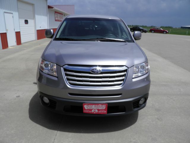 2008 Subaru Tribeca 5d Hatchback