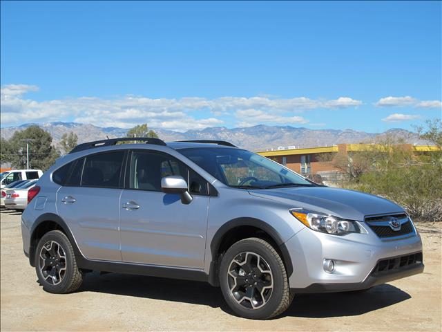 2013 Subaru XV Crosstrek Base Ext Cab Dually