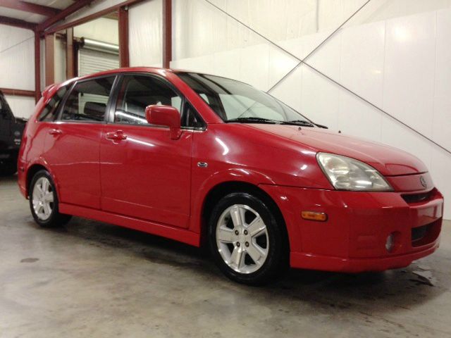 2003 Suzuki Aerio AWD, REAR DVD, Navigation, 3RD ROW, Mem/heat Seats