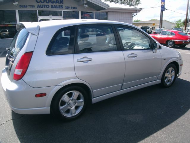 2003 Suzuki Aerio AWD, REAR DVD, Navigation, 3RD ROW, Mem/heat Seats