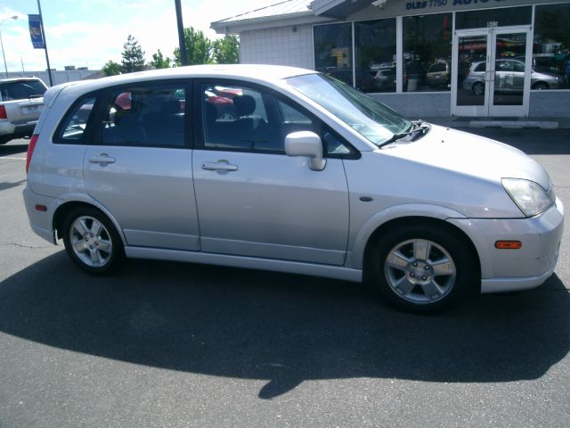 2003 Suzuki Aerio AWD, REAR DVD, Navigation, 3RD ROW, Mem/heat Seats