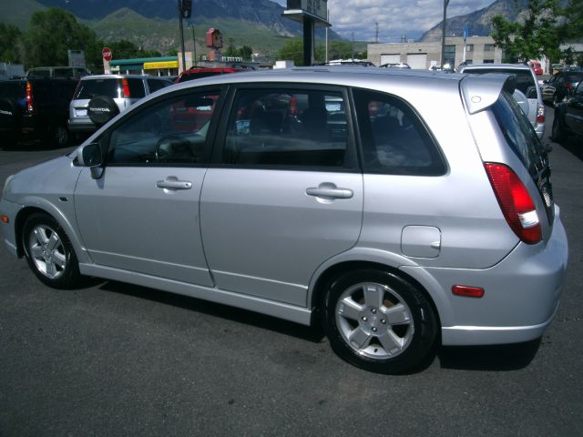 2003 Suzuki Aerio AWD, REAR DVD, Navigation, 3RD ROW, Mem/heat Seats