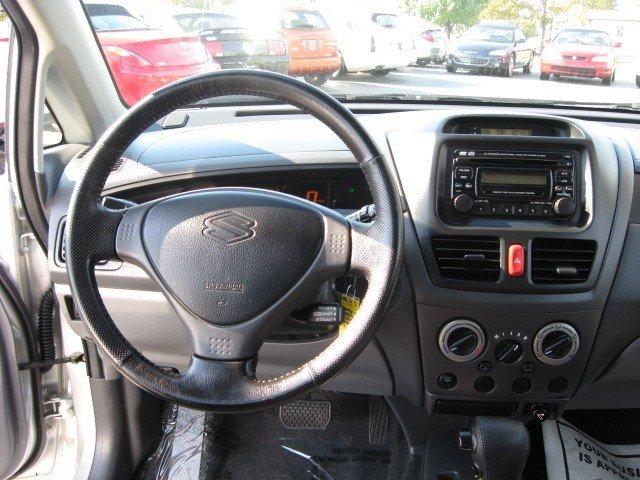 2004 Suzuki Aerio AWD, REAR DVD, Navigation, 3RD ROW, Mem/heat Seats