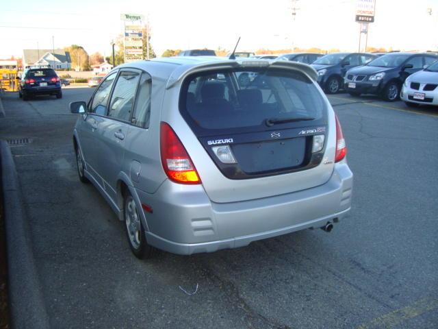 2004 Suzuki Aerio AWD, REAR DVD, Navigation, 3RD ROW, Mem/heat Seats