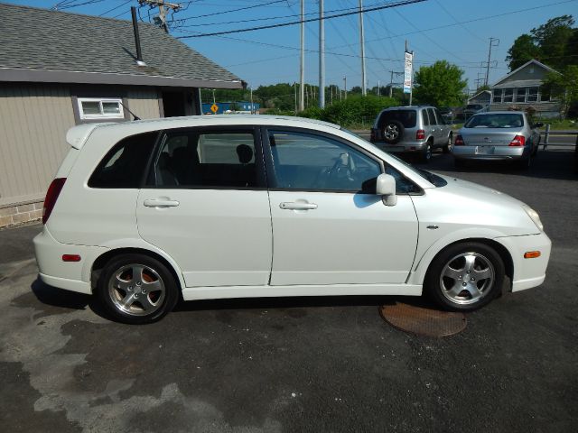 2004 Suzuki Aerio EX - DUAL Power Doors