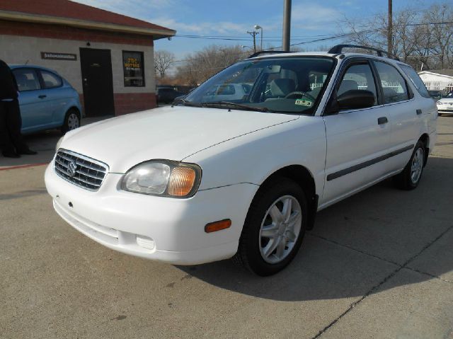 2001 Suzuki Esteem S Sedan