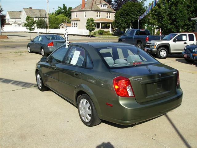 2004 Suzuki Forenza W/T w/LS Package