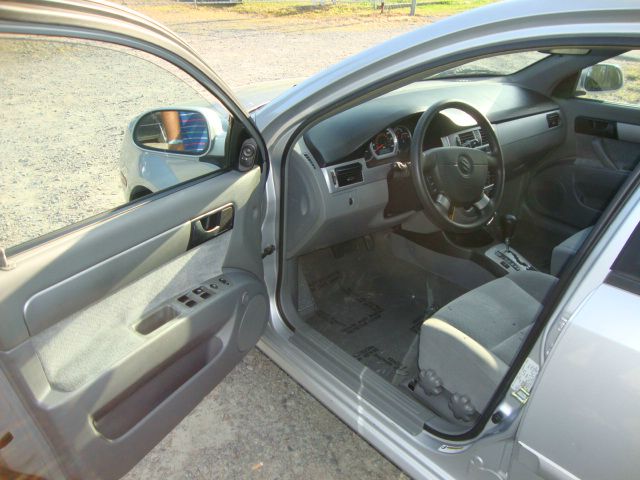 2004 Suzuki Forenza XR