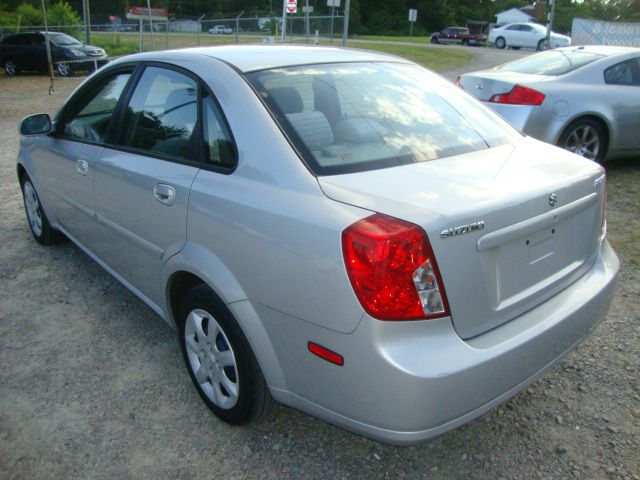 2004 Suzuki Forenza XR