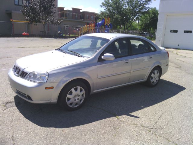 2004 Suzuki Forenza XR