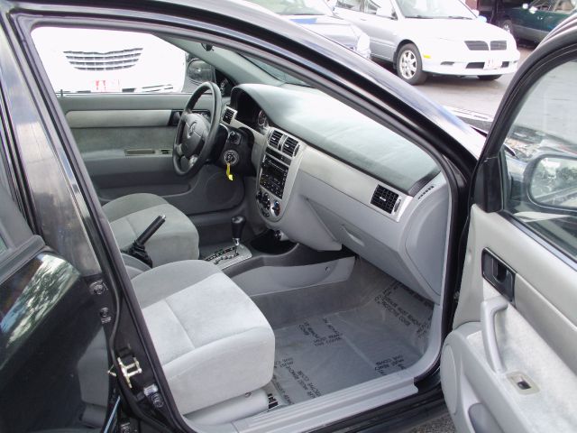 2004 Suzuki Forenza XR