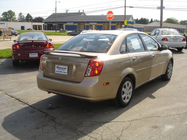 2004 Suzuki Forenza XR