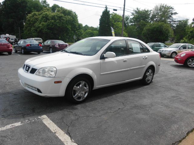 2005 Suzuki Forenza XR