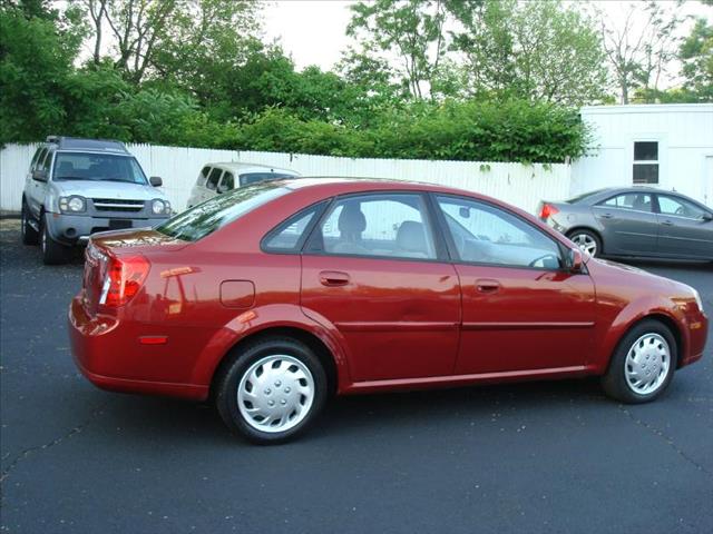 2005 Suzuki Forenza XR