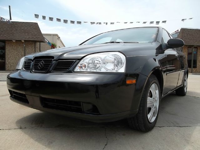 2005 Suzuki Forenza LS Flex Fuel 4x4 This Is One Of Our Best Bargains