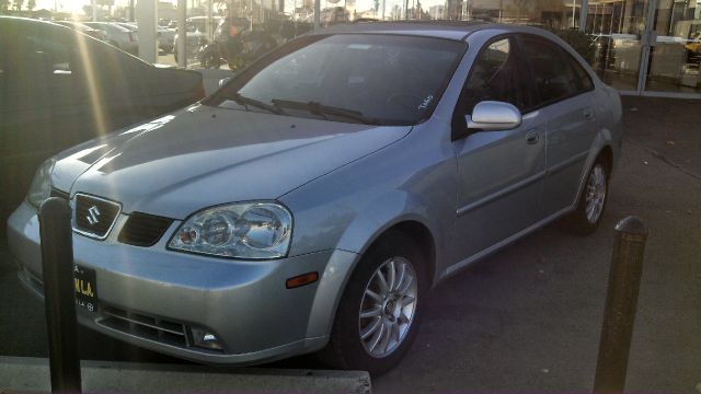 2005 Suzuki Forenza Open-top