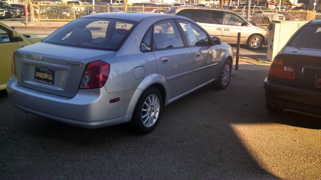 2005 Suzuki Forenza Open-top