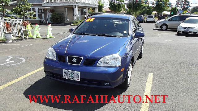 2005 Suzuki Forenza XR