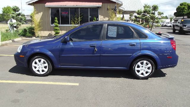 2005 Suzuki Forenza XR