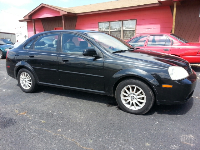 2005 Suzuki Forenza XR