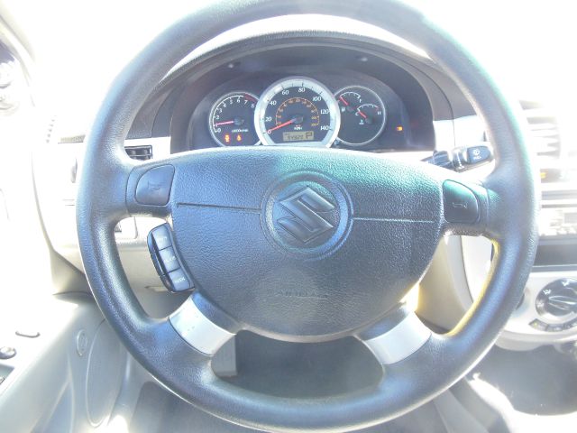 2005 Suzuki Forenza XR