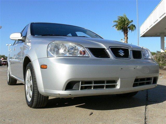 2005 Suzuki Forenza XR