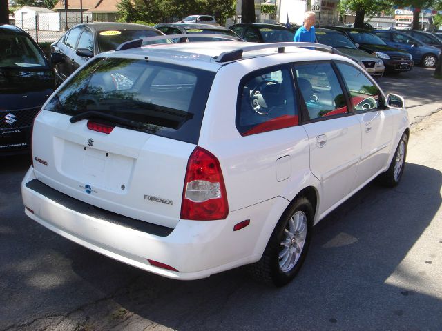 2005 Suzuki Forenza Open-top