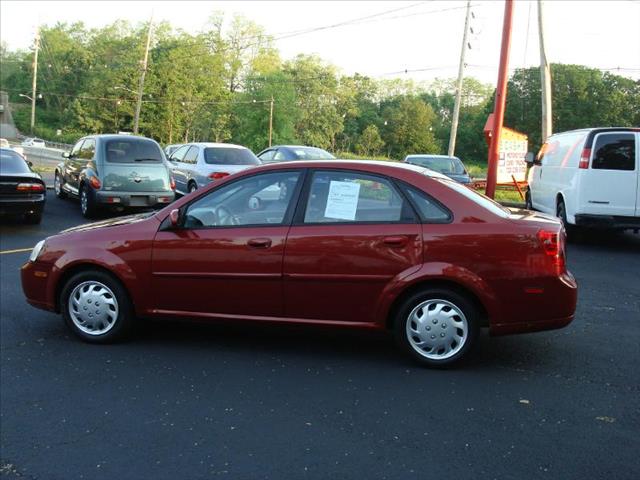 2005 Suzuki Forenza XR