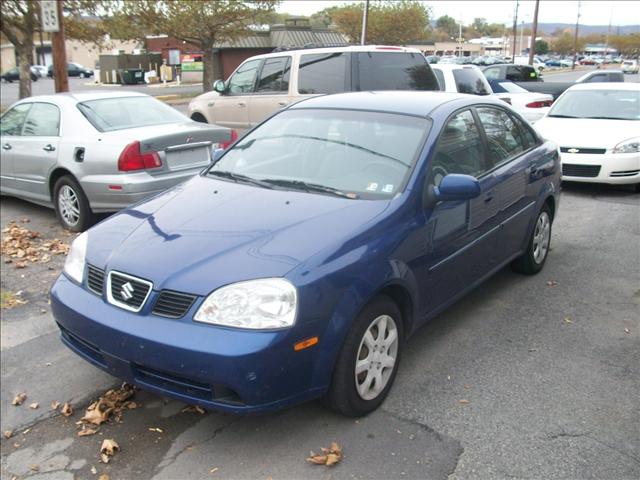 2005 Suzuki Forenza XR