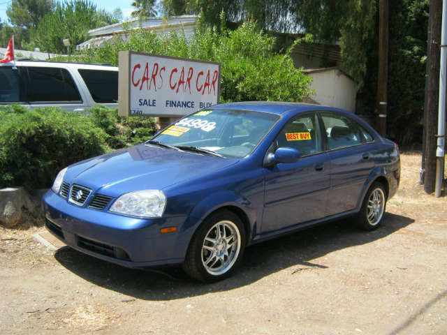 2005 Suzuki Forenza XR