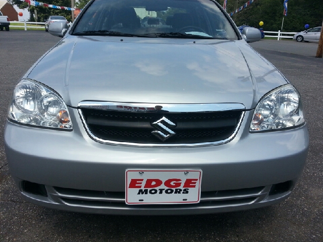 2006 Suzuki Forenza Base