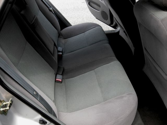 2006 Suzuki Forenza Base