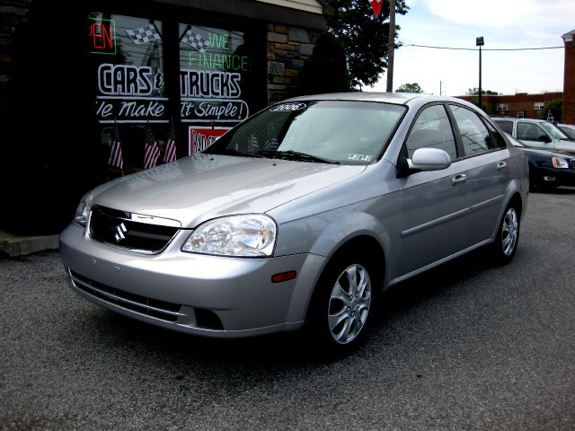 2006 Suzuki Forenza Base