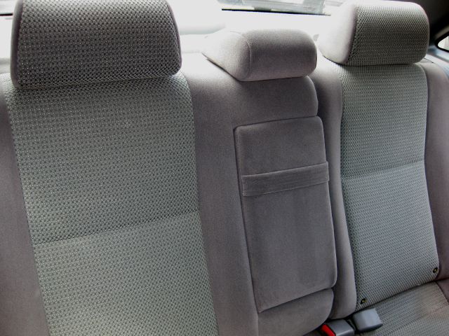 2006 Suzuki Forenza Base