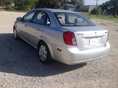 2006 Suzuki Forenza Base