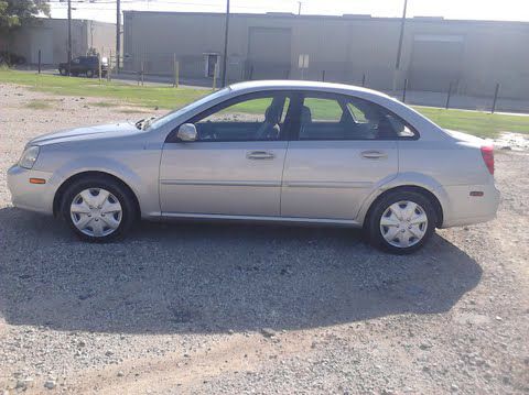 2006 Suzuki Forenza Base