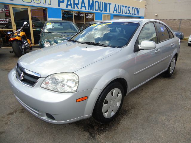 2006 Suzuki Forenza Base