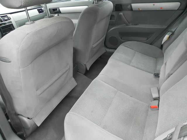 2006 Suzuki Forenza Base