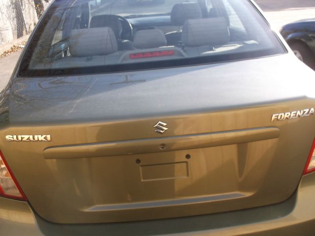 2006 Suzuki Forenza Base