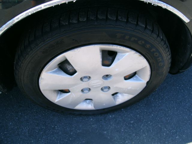 2006 Suzuki Forenza Base