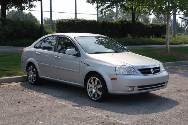 2007 Suzuki Forenza 4WD Crew Cab 167 DRW SLE1