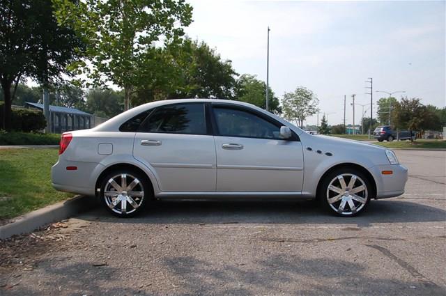 2007 Suzuki Forenza 4WD Crew Cab 167 DRW SLE1