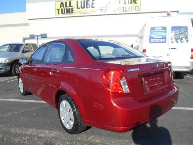 2007 Suzuki Forenza 4DR 4WD Sport AT