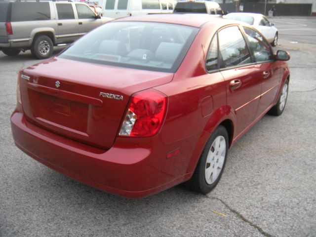 2007 Suzuki Forenza Sport Quattro