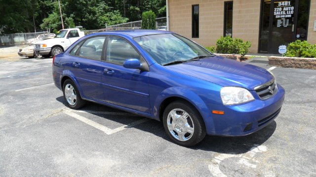 2007 Suzuki Forenza Base