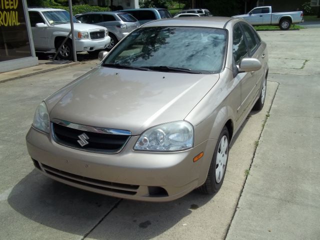 2007 Suzuki Forenza Sport Quattro