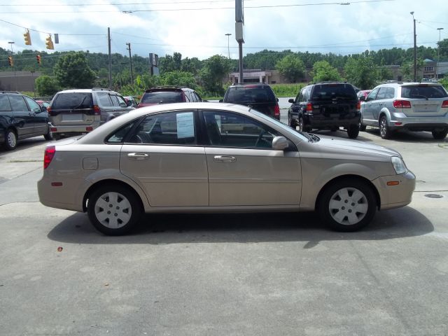 2007 Suzuki Forenza Sport Quattro